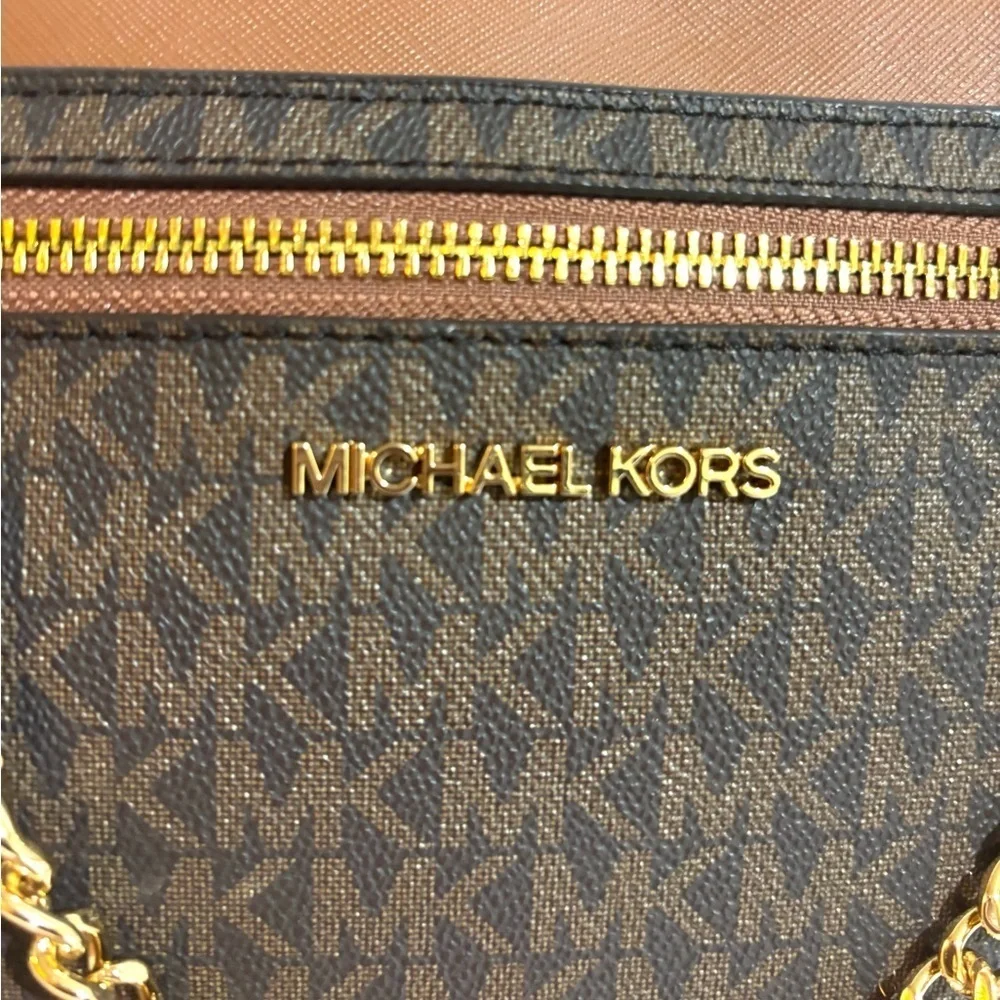 Michael kors MK signature print canvas shoulder handbag